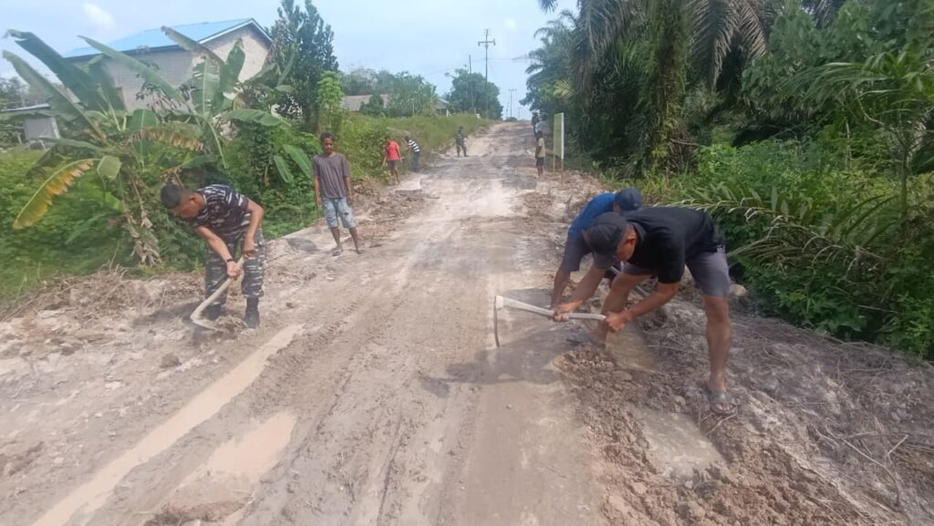 Akses Jalan Dikebut, TMMD Sungai Hijau Terus Dipacu
