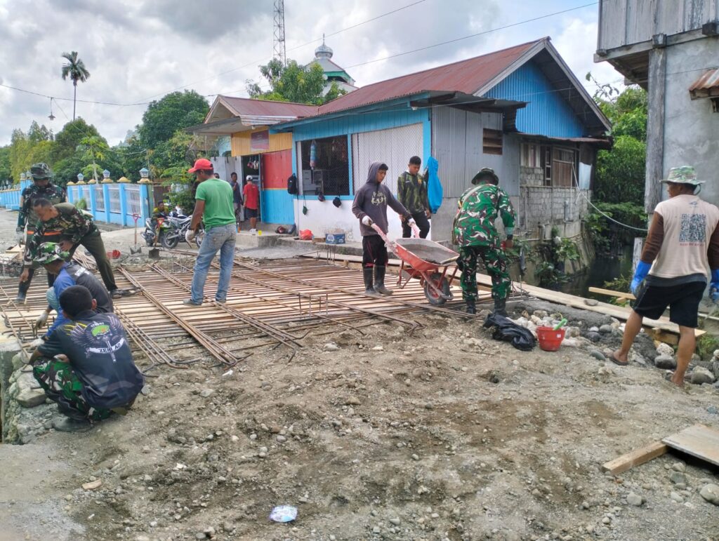 Presisi Tanpa Henti, Rangkaian Besi Jembatan Disiapkan Menuju Tahap Pengecoran