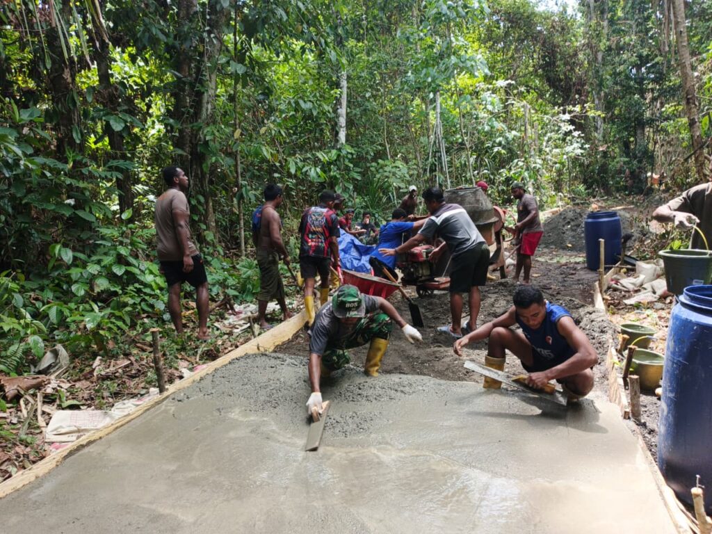 Warga Tanah Rubuh Antusias Sambut Pembangunan Jalan TMMD