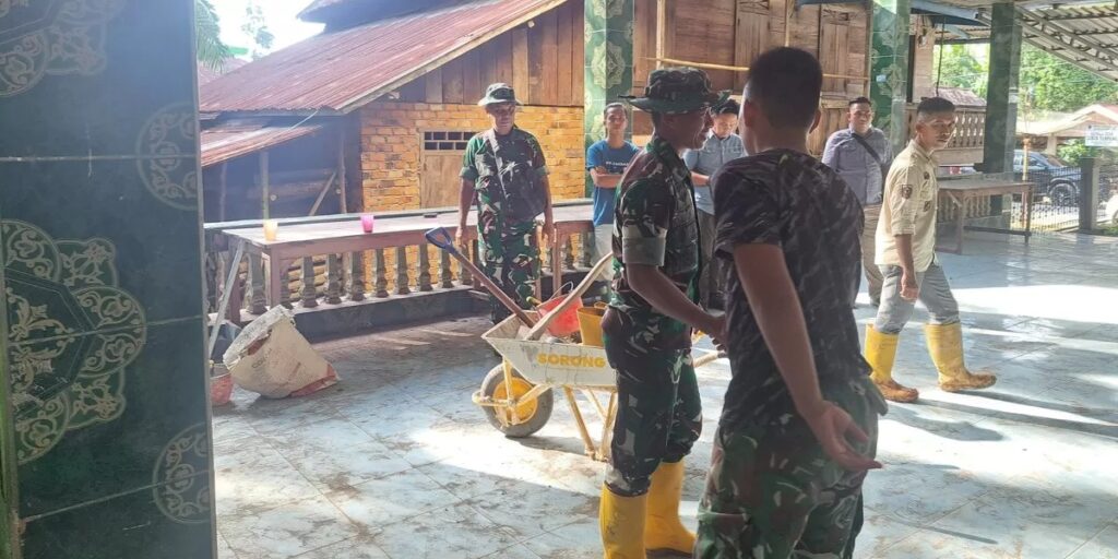 Dansatgas TMMD Beri Motivasi Anggota yang Bekerja di Lapangan