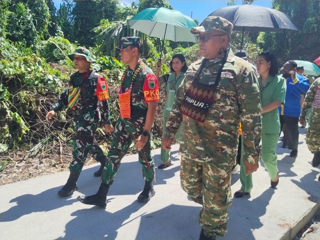 Nuansa Pesisir Papua Warnai Penutupan TMMD Ke-128 Kodim 1801/Manokwari
