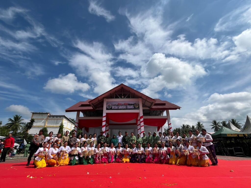 Antusias Warga Warnai Penutupan TMMD ke-128 di Sausu Trans