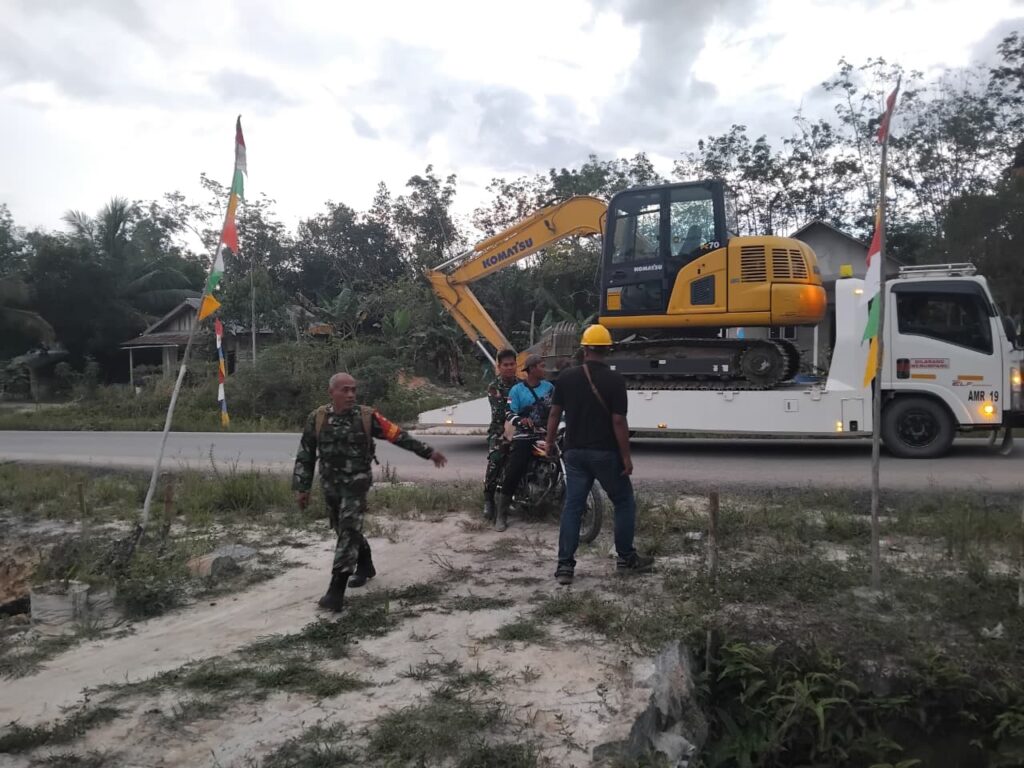 Kedatangan Alat Berat Kedua Permudah Satgas TMMD Capai Target