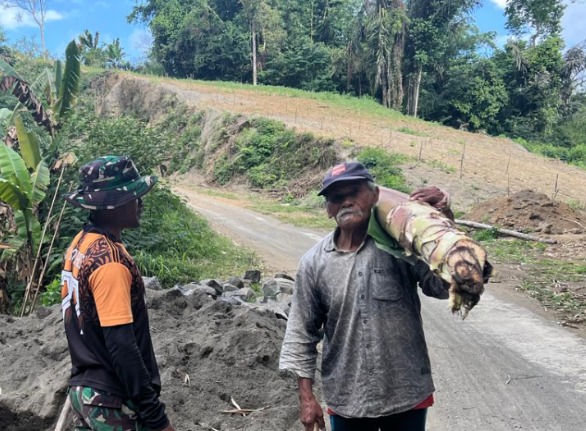Membangun Koneksi Antara TNI dan Masyarakat Melalui TMMD Ke-129