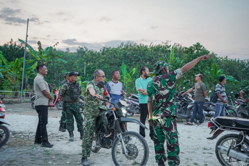 Keceriaan Voli Pemuda dan Prajurit di Lapangan TMMD