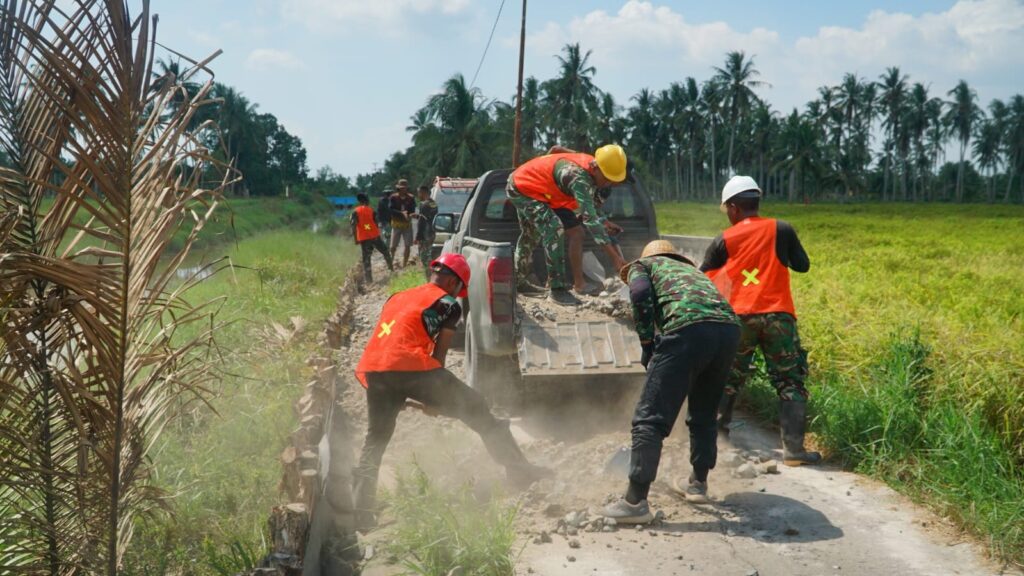 Pembangunan Jalan 1,2 Kilometer di TMMD Ke-129 Diharapkan Tingkatkan Ekonomi Desa Bandaraya