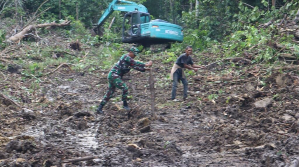 Jalan Tani 3 Km Rampung, TMMD ke-129 Gencar Beroperasi di Nunukan