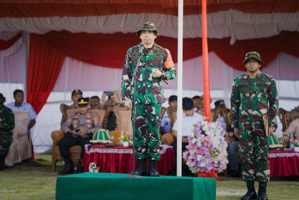 Dandim 1311/Morowali Ajak Warga Pulau Umbele Jaga Semangat Gotong Royong dalam TMMD Ke-129