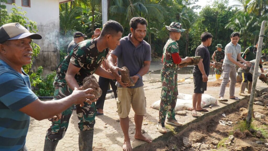 Semangat Warga Polewali Jadi Kekuatan Utama Pembangunan Rabat Beton TMMD Ke-129