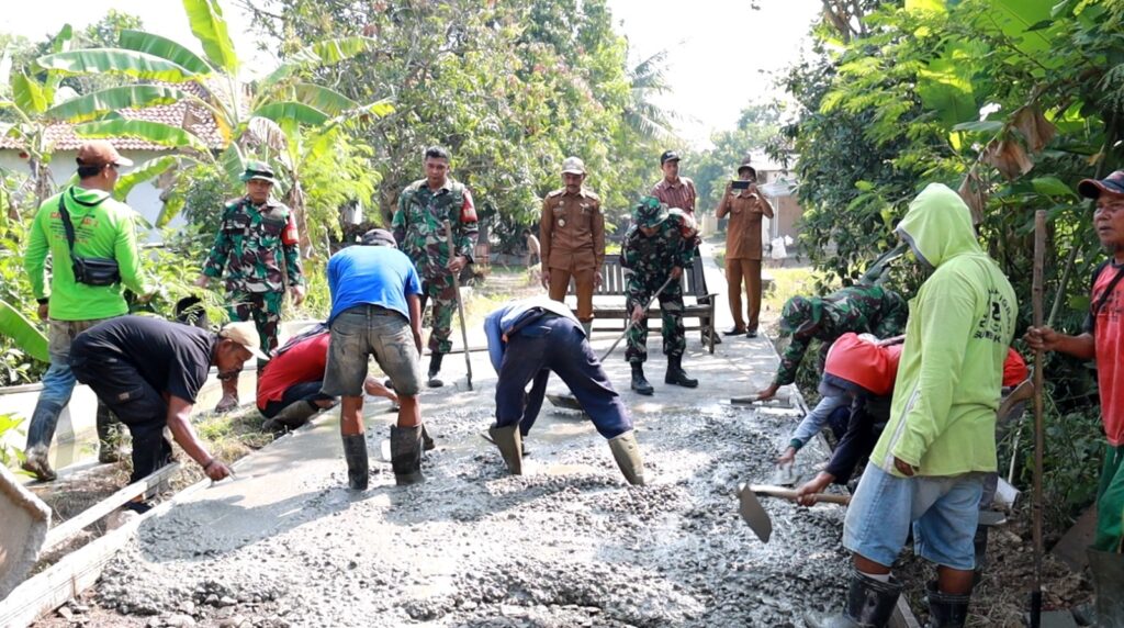 Jalan Rabat Beton TMMD Ke-129 Diharapkan Permudah Aktivitas dan Dongkrak Ekonomi Warga Luwung Kencana
