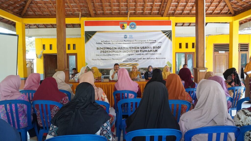 Kolaborasi TMMD, DP3AKB dan Unisla Perkuat Kapasitas Wirausaha Perempuan Desa Tlemang