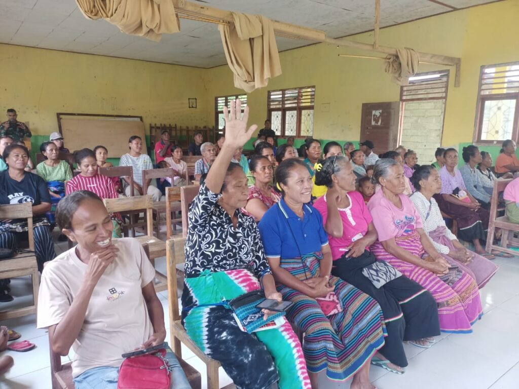 Semangat Kebangsaan Membara! Warga Antusias Ikuti Penyuluhan Wawasan Kebangsaan Non-Fisik TMMD 129 Kodim Belu