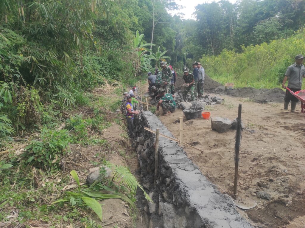 DPT TMMD Ke-129 Disiapkan Cegah Longsor dan Lindungi Akses Warga Desa Sekardadi