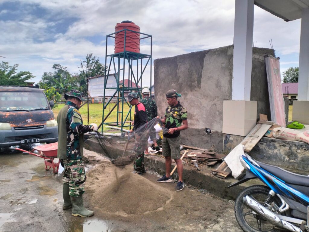 Pembangunan Jambanisasi di Desa Langi oleh Satgas TMMD Ke-129