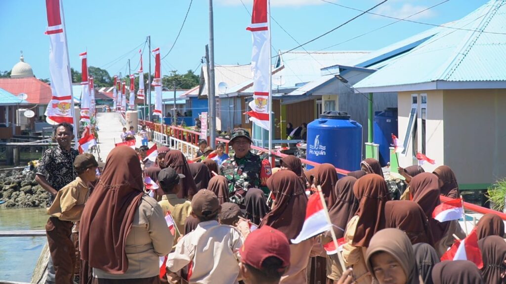 Antusiasme Siswa Menyambut Kunjungan Tim Wasev TMMD Ke-129 di Morowali