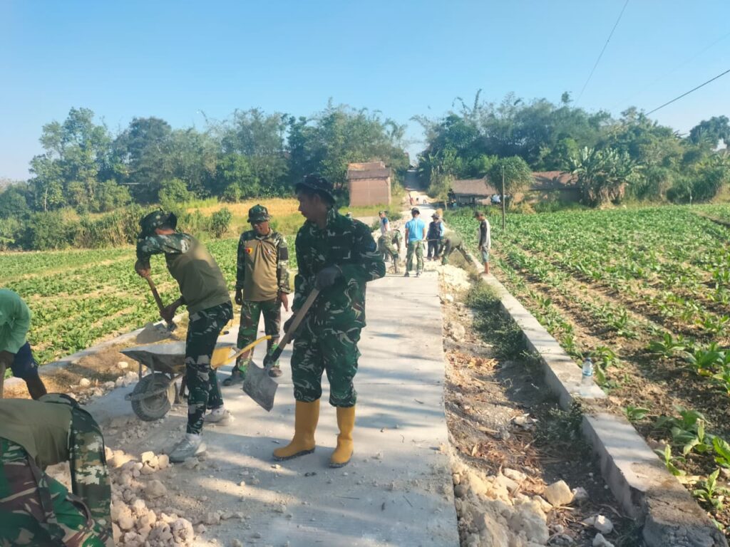 Kerjasama Tim TMMD Meningkatkan Progres Pembangunan Jalan