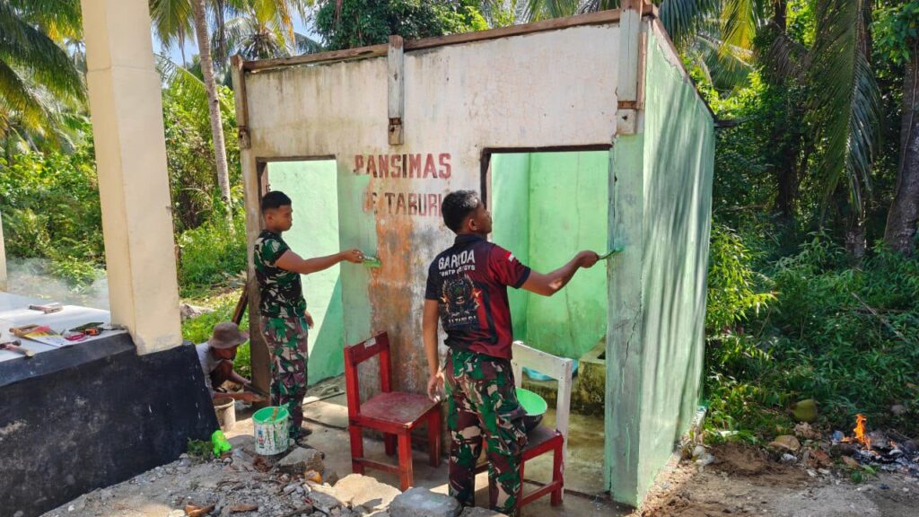 Satgas TMMD Lakukan Renovasi dan Pengecatan MCK di SDN Polewali