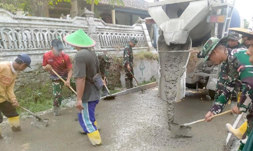 Pembangunan Akhir TMMD 129 di Dusun Mundu: Harapan Baru Warga Kesongo dengan Jalan Beton