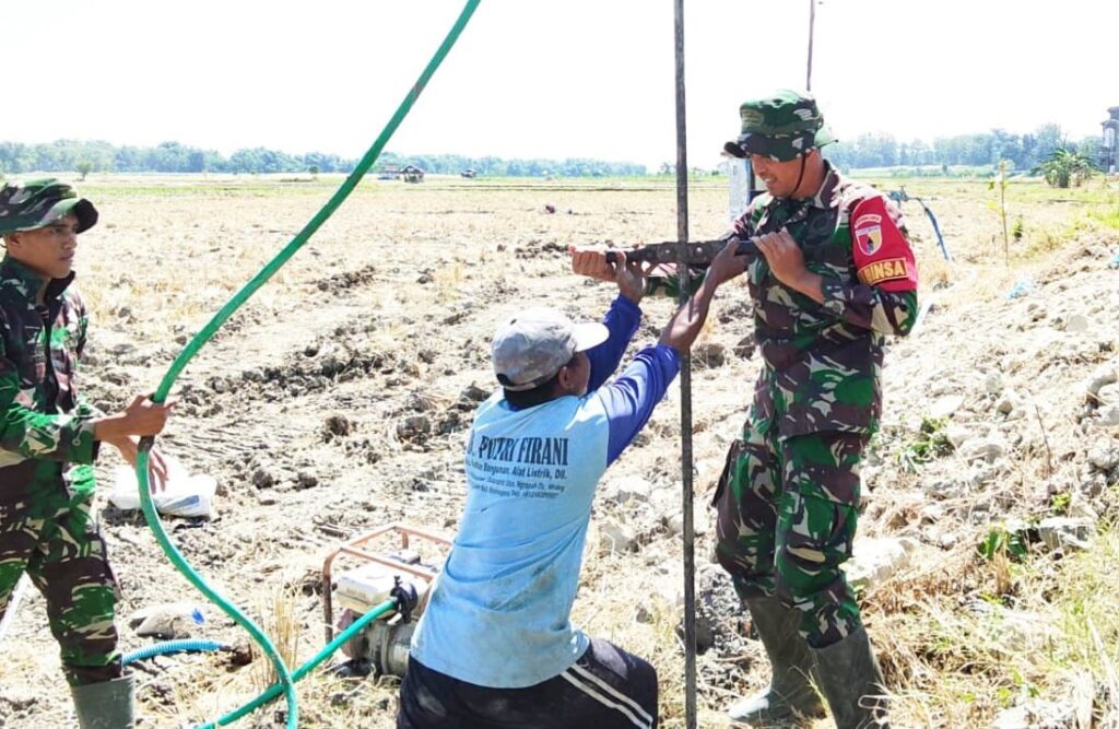Mengoptimalkan Sumber Daya dengan Sumur Bor di Desa Kesongo: Upaya TMMD 129 Kodim Bojonegoro