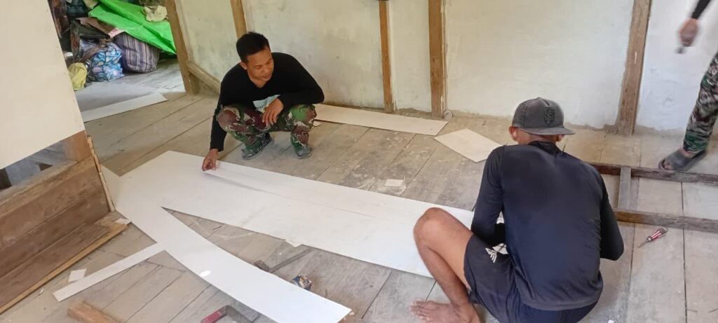 Sinergi TNI dan Masyarakat Tingkatkan Kecepatan Renovasi RTLH di Dusun Pala Pintas