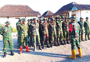 Pekan Kedua TMMD 129, Apel Pagi SST-1 SSK Di Desa Kesongo