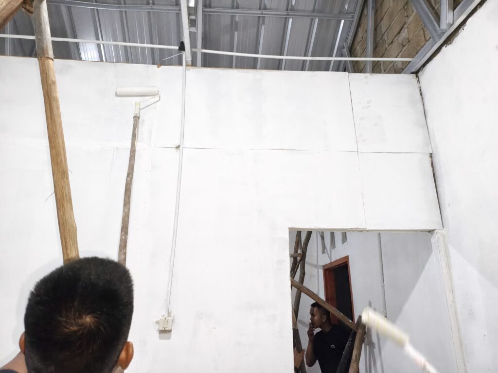 Pembangunan Kamar Mandi, Upaya Satgas TMMD Tingkatkan Sanitasi di RTLH