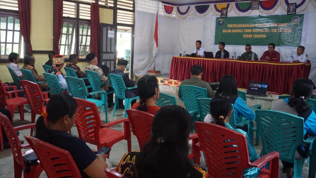 PENCEGAHAN KARHUTLA MELALUI PENYULUHAN TMMD KE-129 DI PUTUSSIBAU