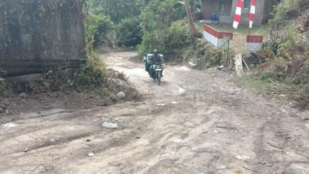 Satgas TMMD Ke-129 Kodim 1407/Bone Rampungkan Renovasi Lima Titik Dekker