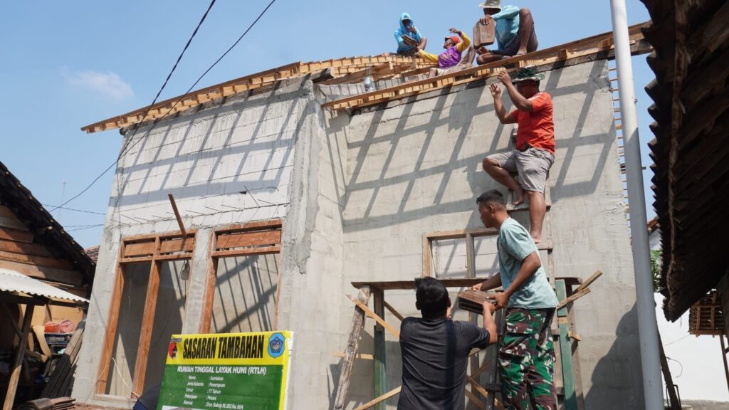 Transformasi Hunian: TMMD Kodim 0812/Lamongan Membangun Rumah Layak Huni