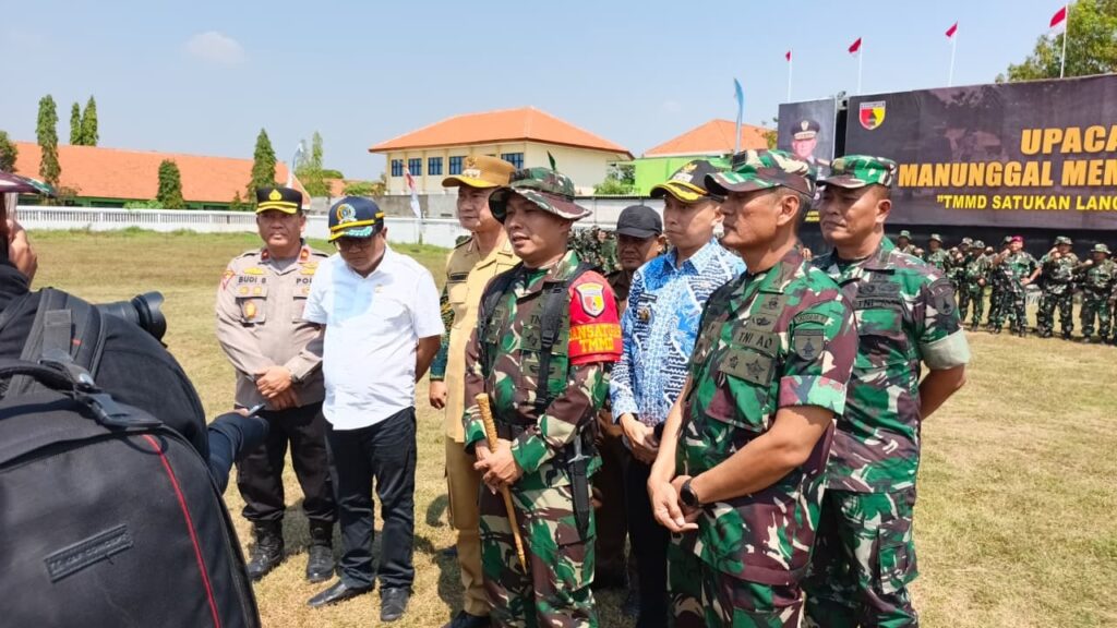 Di Hadapan Awak Media Usai Upacara Penutupan, Dansatgas TMMD 129 Sampaikan Rasa Bangga dan Apresiasi Atas Kemanunggalan TNI-Rakyat