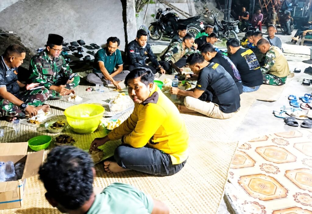 Kepedulian TNI dan Masyarakat: Warga Kesongo Rayakan Sukses TMMD 129