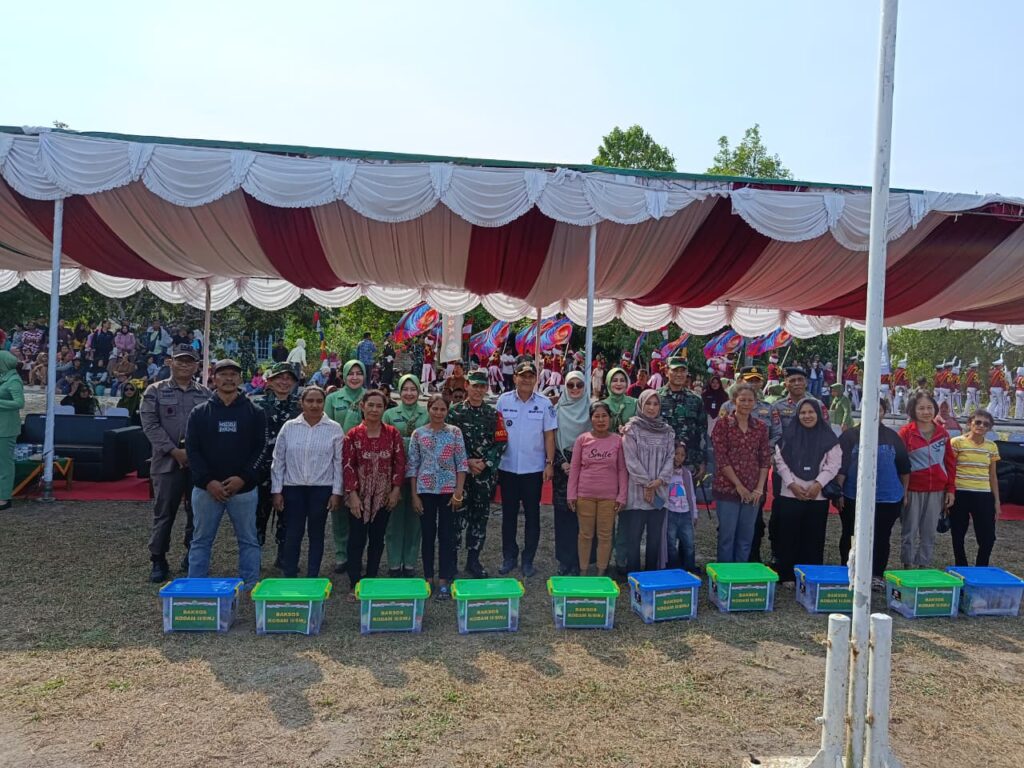 Bantuan Sosial TNI di TMMD ke-129 Sebagai Ungkapan Kepedulian kepada Masyarakat Deniang