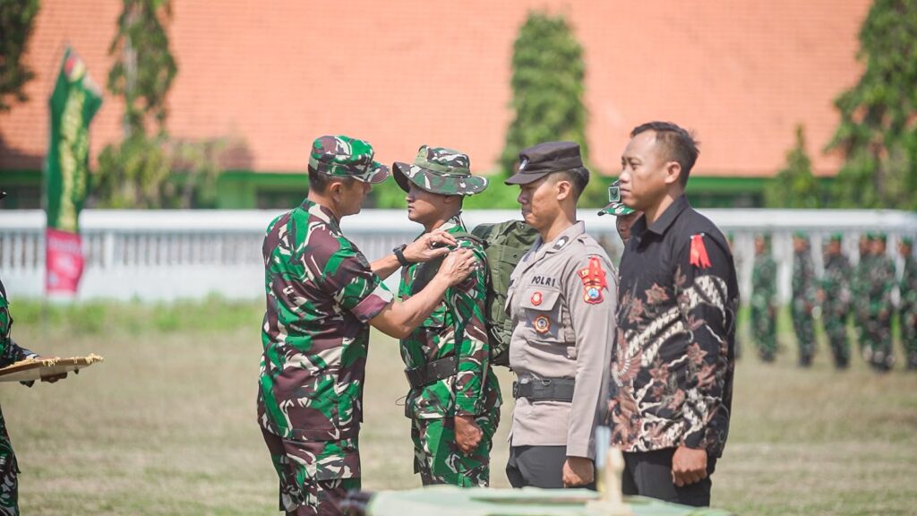 Kolonel Beny Hendra Suwardi Memuji Keberhasilan TMMD 129 di Lamongan