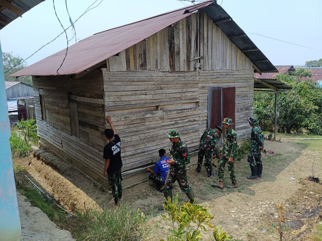 TMMD Reguler Ke-130 Mulai Rehabilitasi Rumah di Poso untuk Jenifer Tokutende