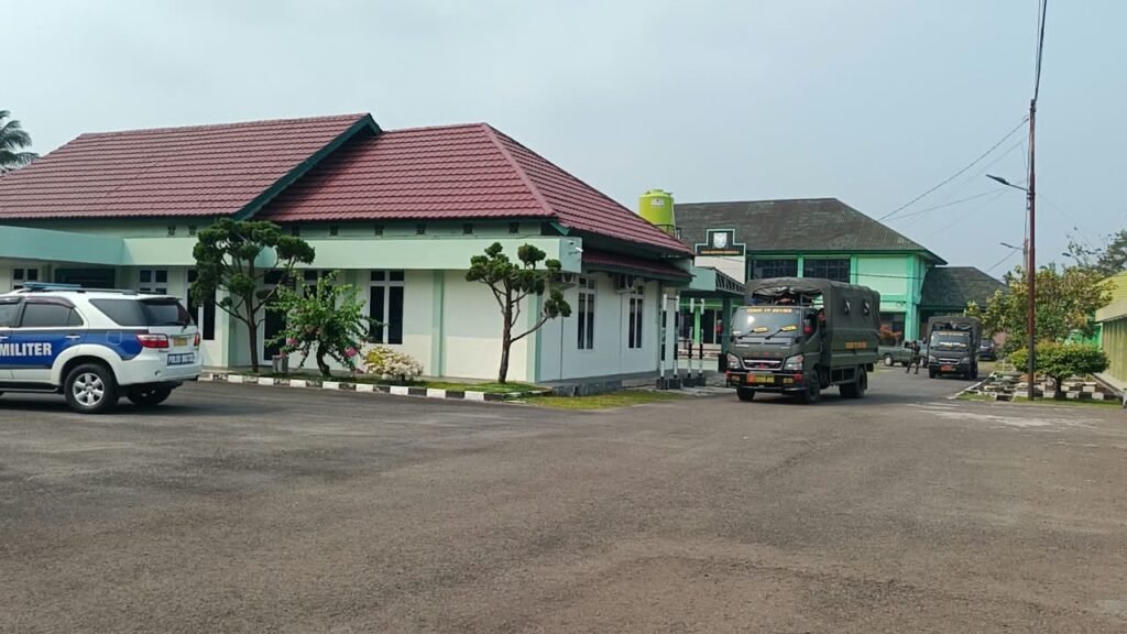 Kolonel Wibowo dorong prajurit TMMD ke-130 untuk membangun hubungan harmonis dengan warga