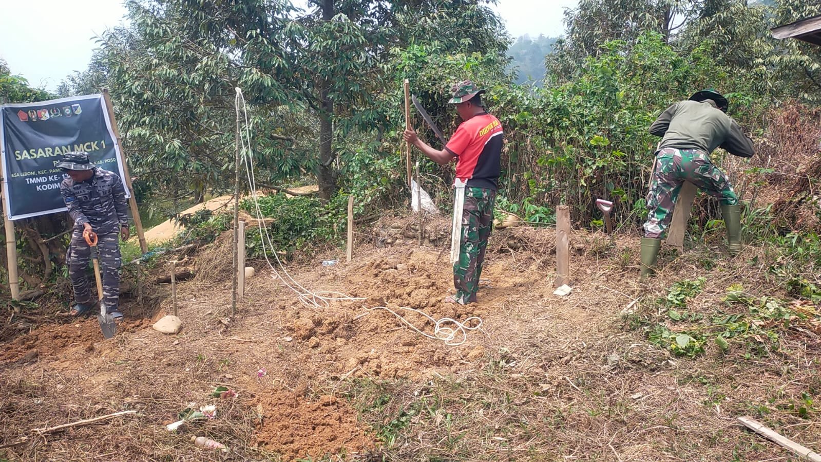 Pembangunan MCK di Desa Leboni Mulai, TNI Dukung Sanitasi Warga
