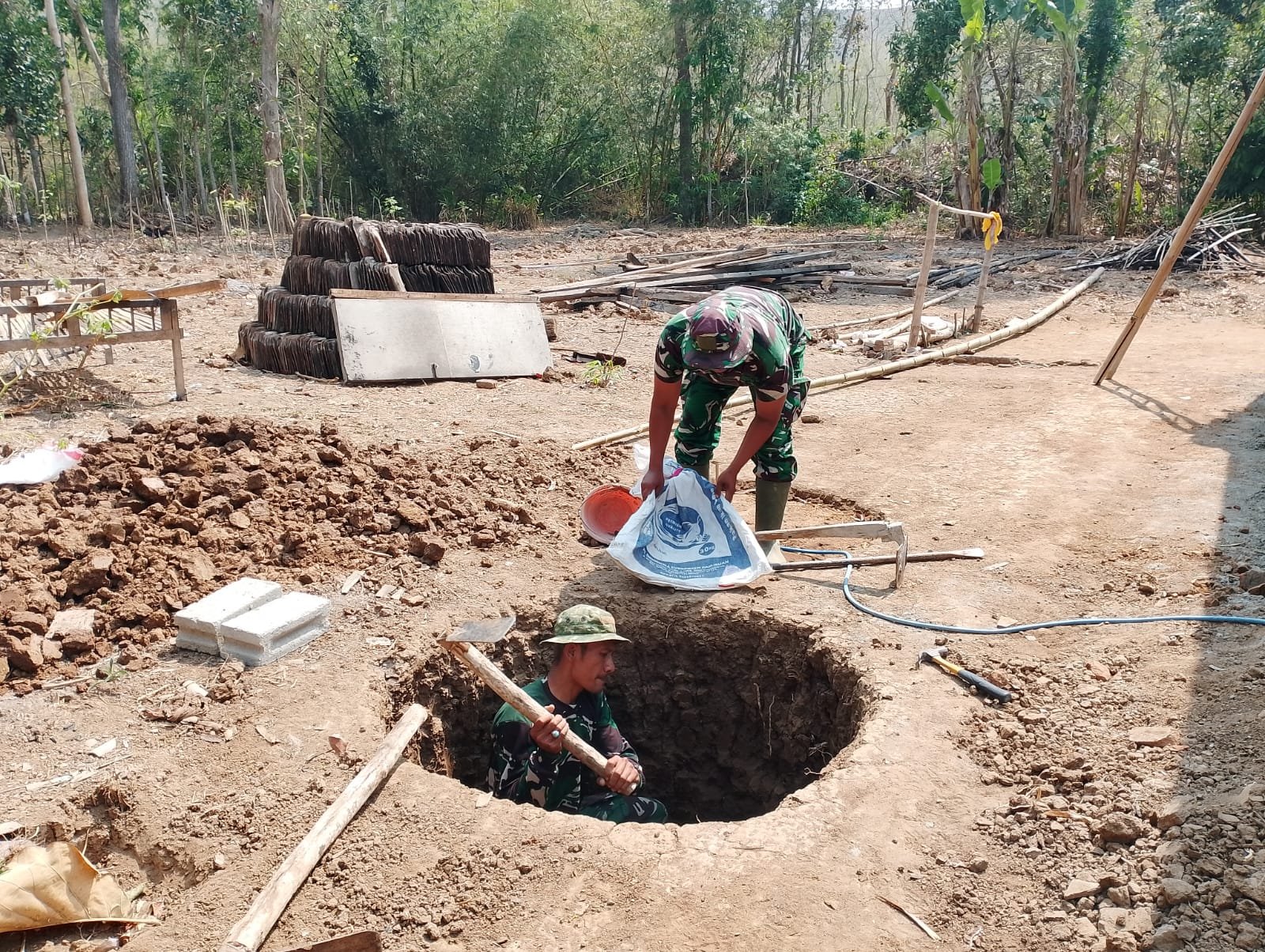 Transformasi Hunian Mbah Waqilah: Upaya TMMD untuk Lansia di Tulungagung