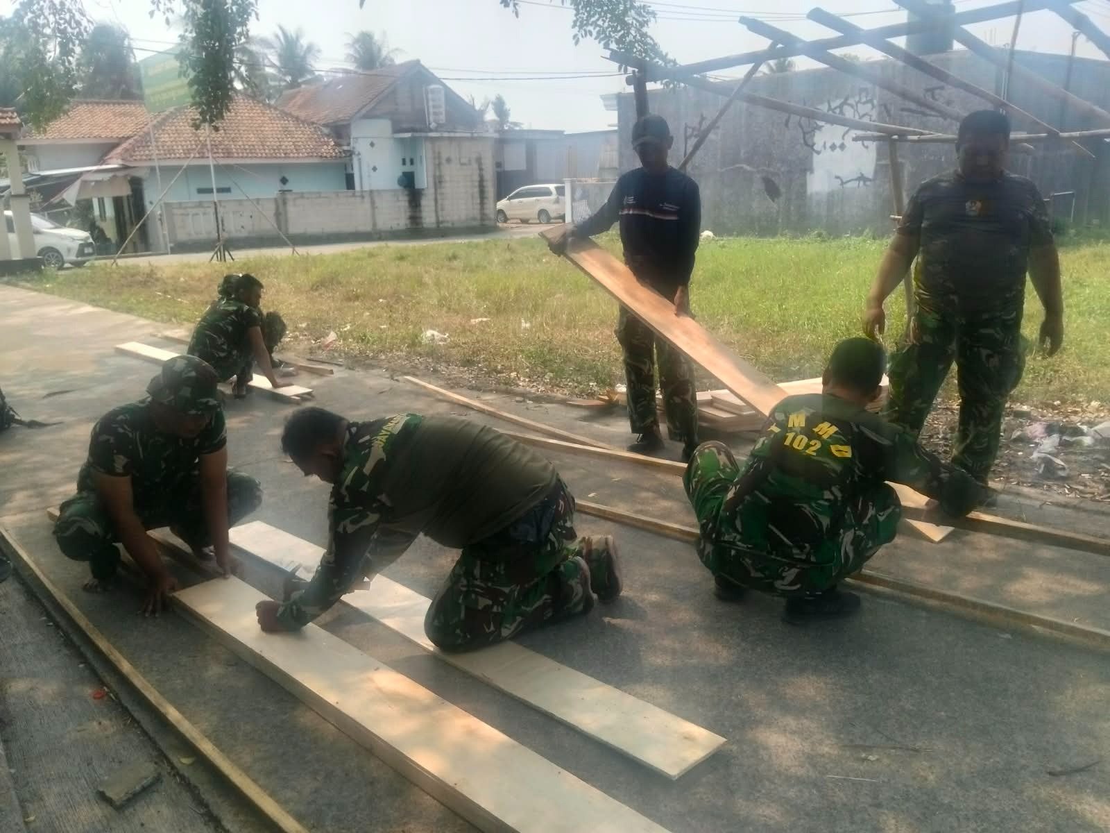 Pembangunan Infrastruktur Pedesaan oleh TMMD ke-130 Melalui Teknik Bekisting Efektif
