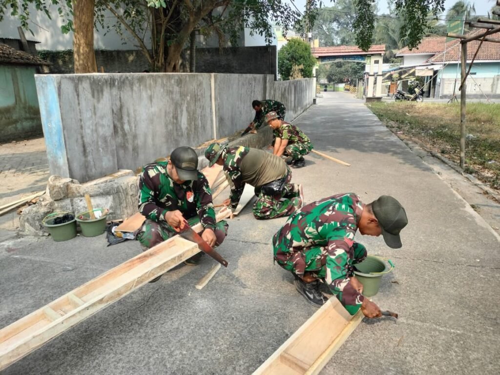 Kemajuan Tim TMMD ke-130 dalam Proses Bekisting di Jayanti Tangerang