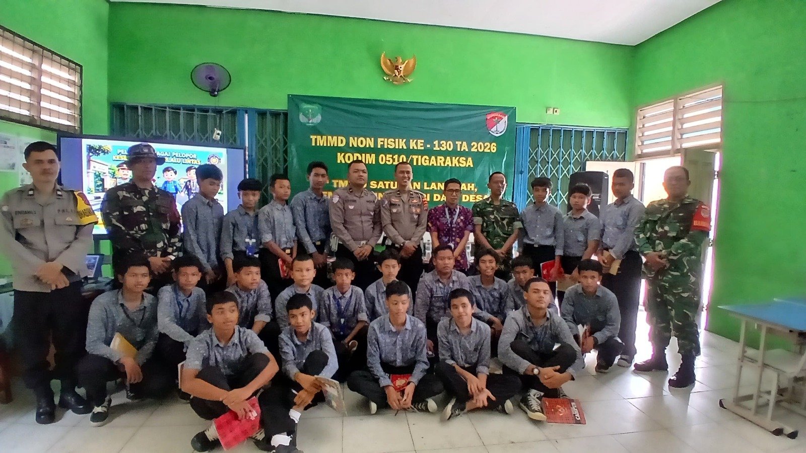 TMMD 130 Kodim 0510/Tigaraksa Galang Kesadaran Lalu Lintas di Kalangan Siswa