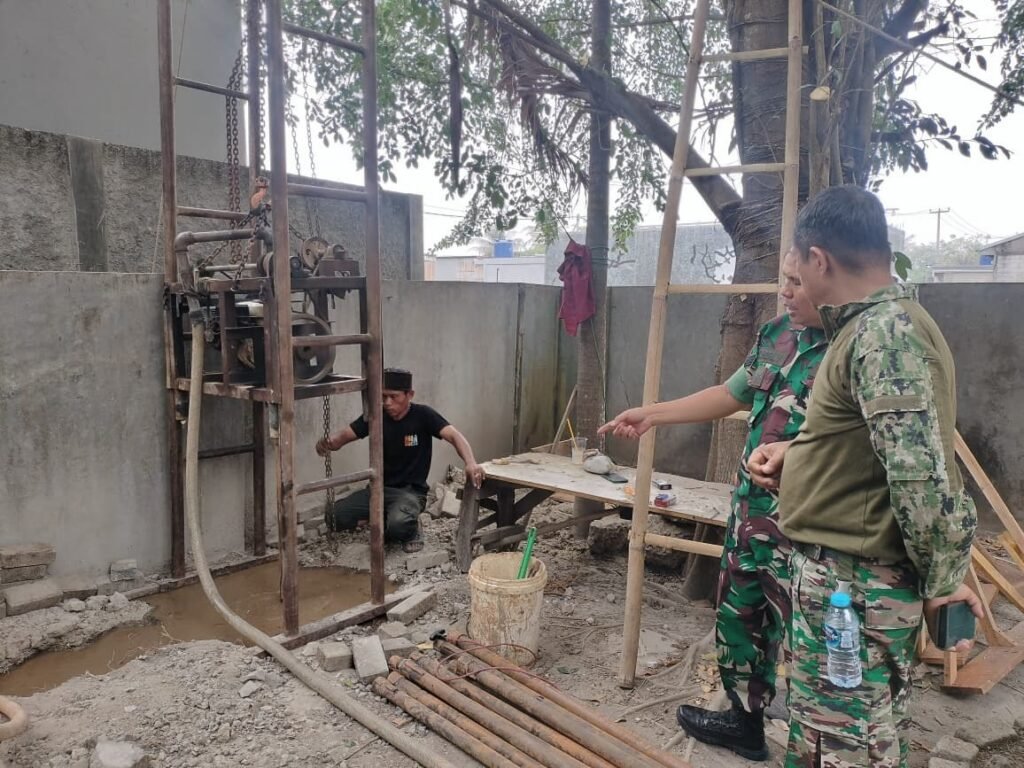 TNI Memperkuat Akses Air Bersih untuk Masyarakat di Sumur Bandung