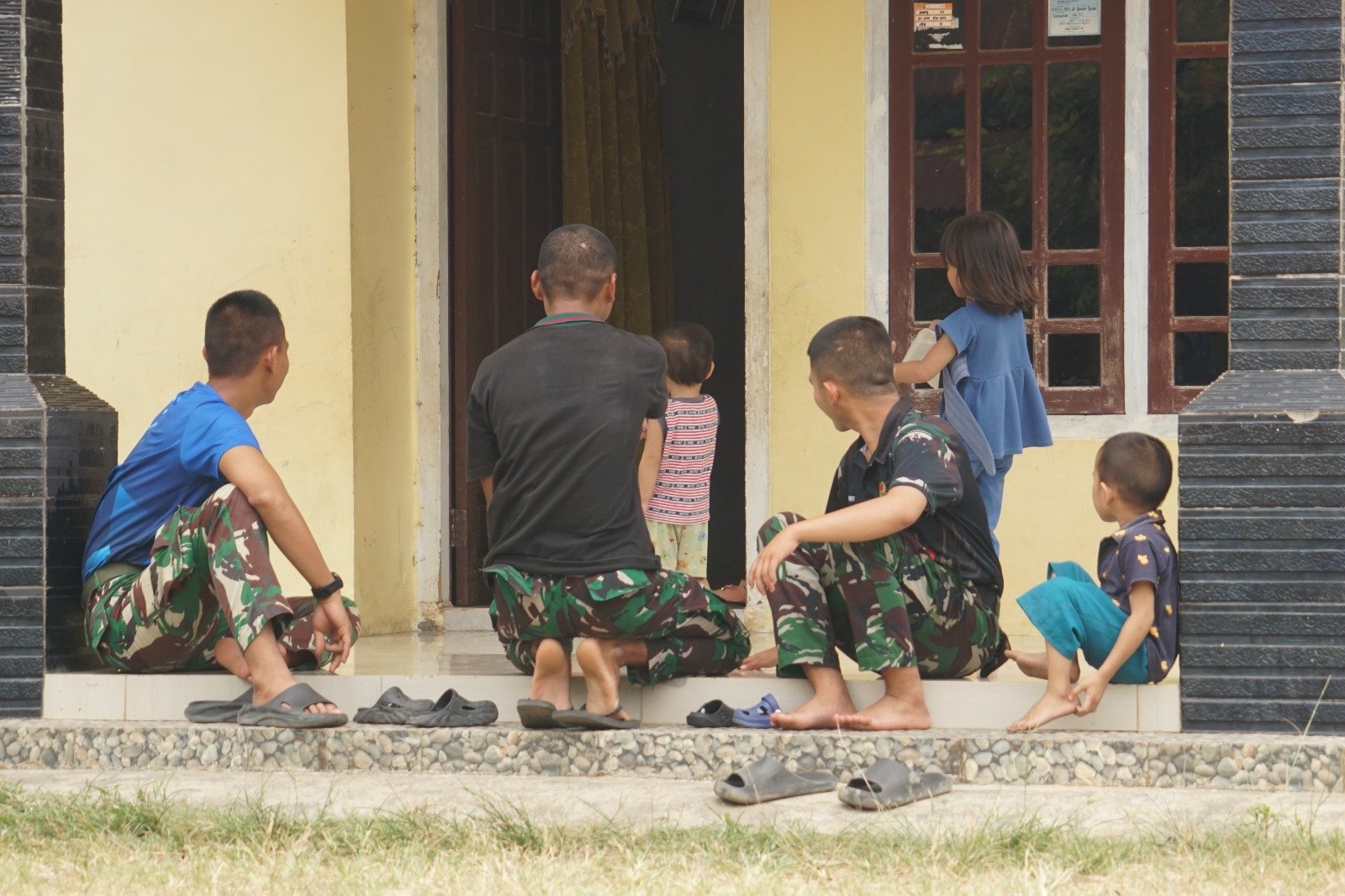 Antusiasme Anak-Anak Menyambut Kehadiran Satgas TMMD — Edisi 2 16 Okt 2026