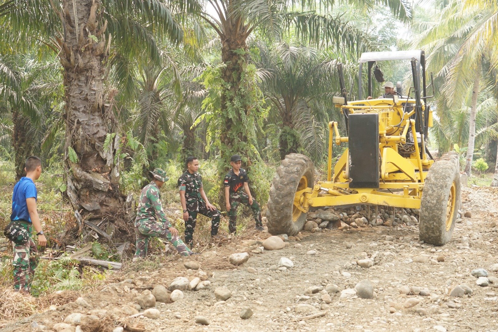Jalan Baru TMMD ke-130: Meningkatkan Kualitas Hidup Warga Kandang Limun