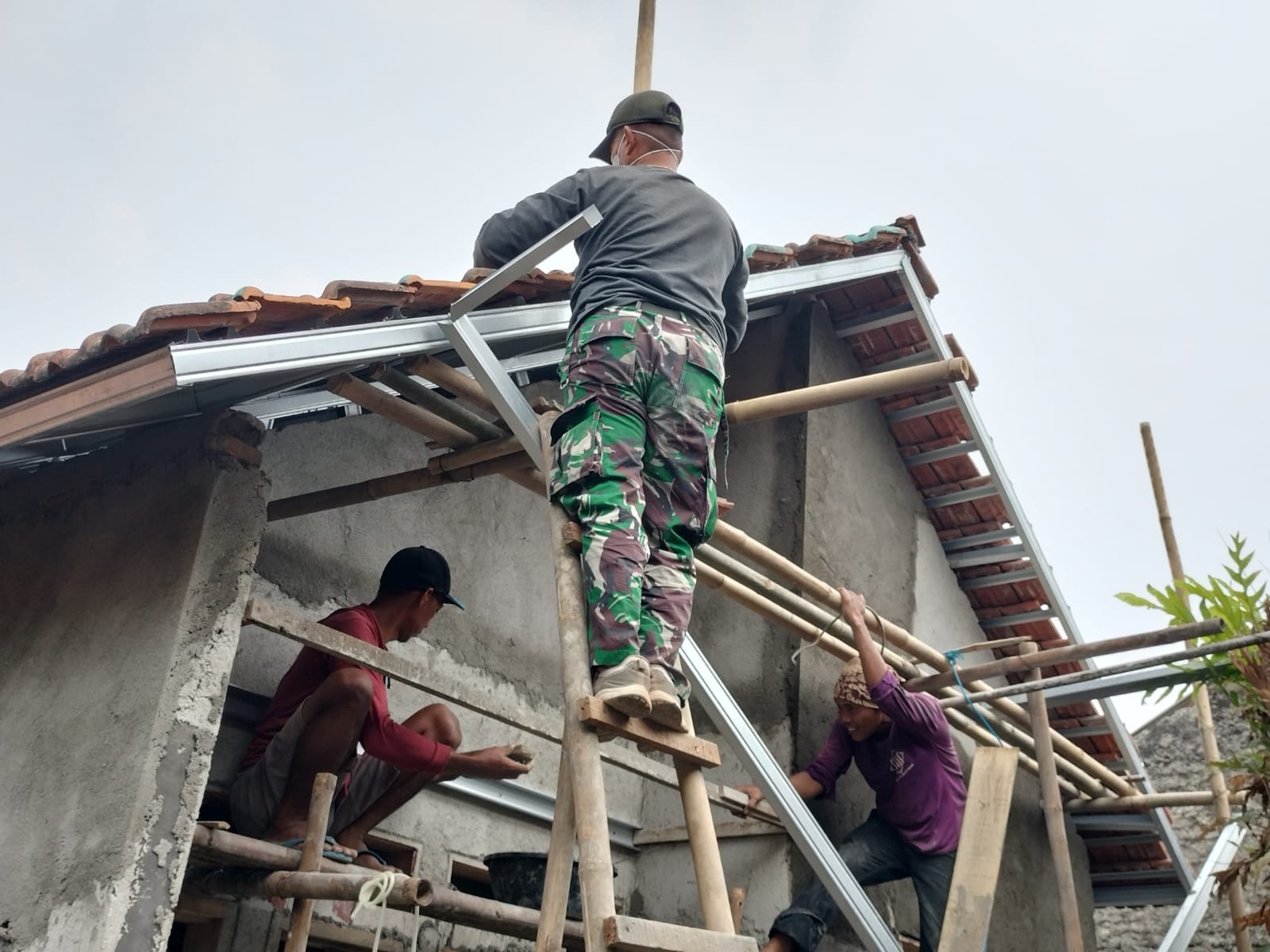 Komitmen TNI dalam Membangun Hunian Layak untuk M. Syafi’i di Tangerang