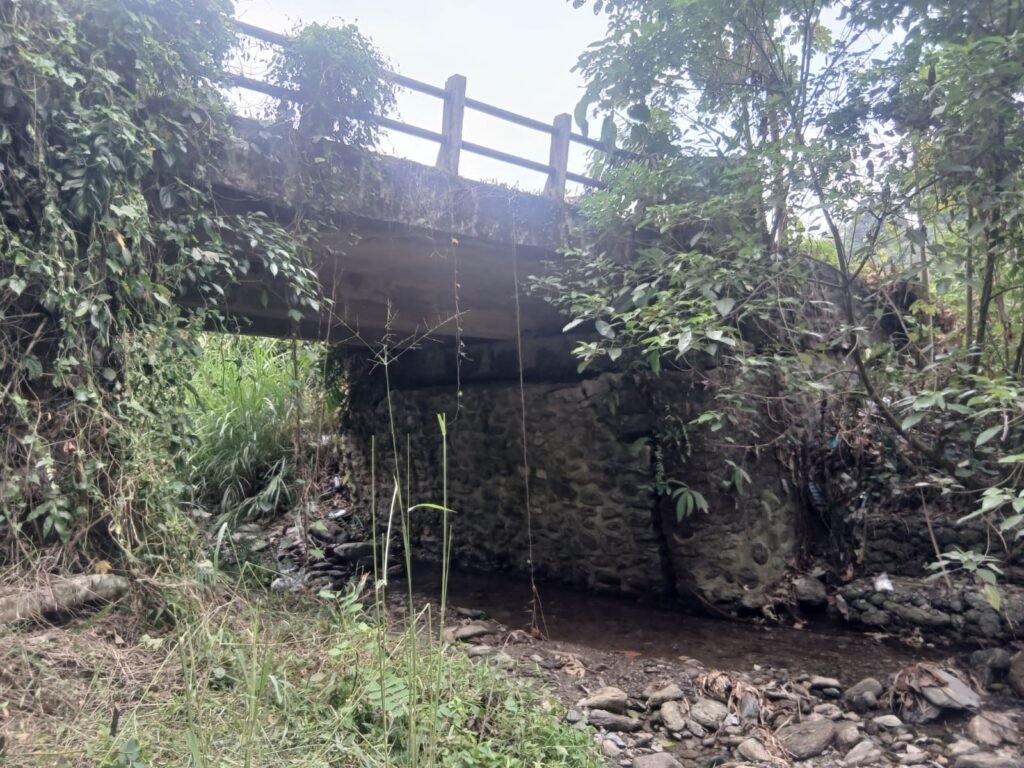 Dukungan TMMD ke-130 untuk Masyarakat Dusun Kelapa Dua dalam Membangun Jembatan