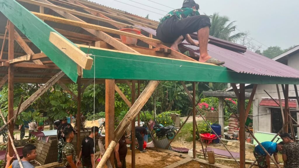 Rumah Baru Bu Suhanim: Saatnya Awal Baru Berkat Program Kolaborasi TNI