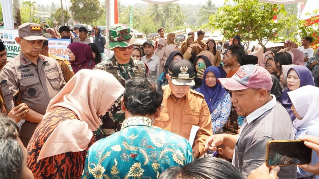 Dandim dan Bupati Malang Tunjukkan Kepedulian terhadap UMKM Usai TMMD Ke-130